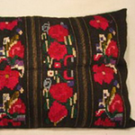 coussin kilim ancien tablier laine tisse main rebrode fleurs  bulgarie