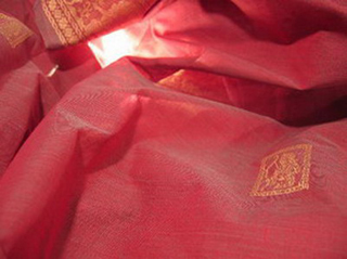 sari coton broche effet chatoyant tisse main rose or inde