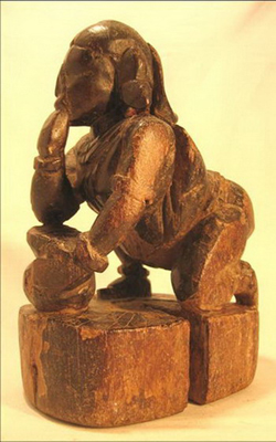 figurine poupee bois antiquite dieu krishna vole le beurre inde