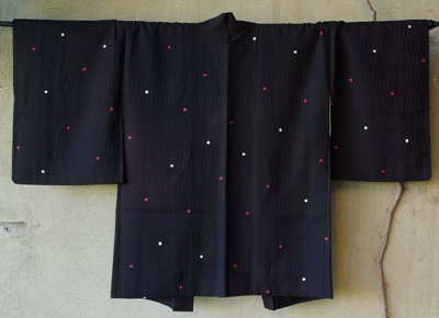 kimono haori japon soie doublure soie noir pois dos